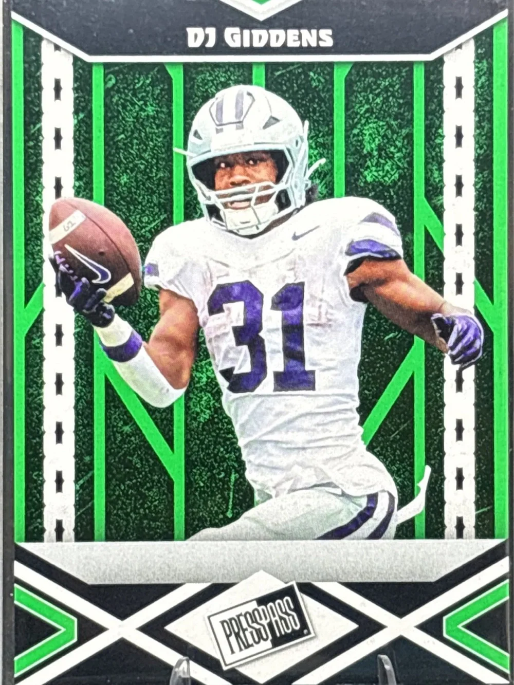 Leaf DJ Giddens Press Pass Rookie Football Trading Card